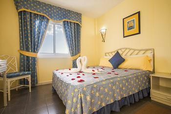 Ona El Marques Aparthotel 3*